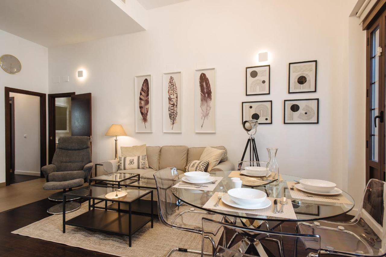 Apartamento Puerta Real - Free Parking Seville Exterior photo