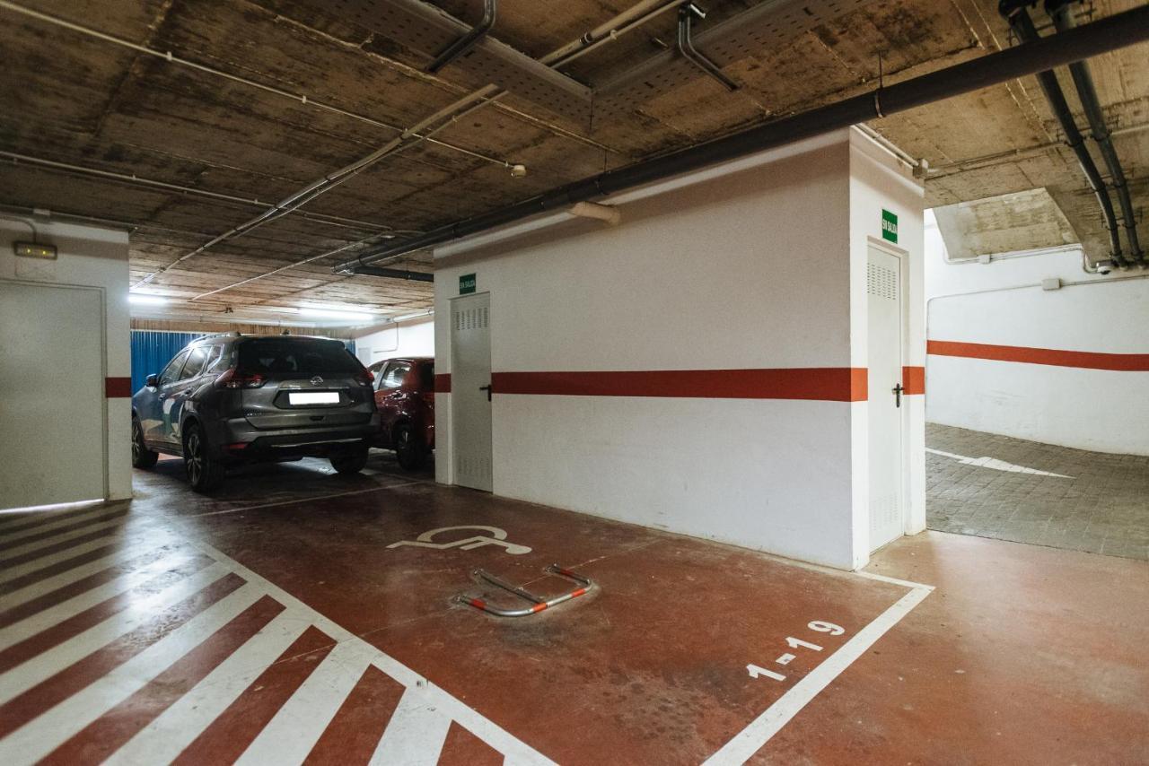 Apartamento Puerta Real - Free Parking Seville Exterior photo